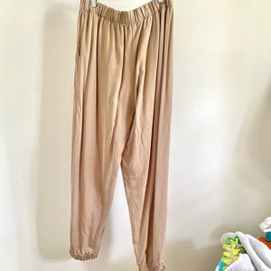 Reformation Pants Size Medium